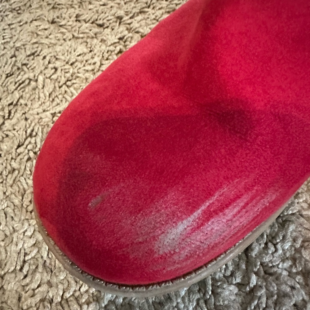 Guess Red Faux Fur Buckle Short Boots Women’s size 10 Scuffed toes - Picture 3 of 12